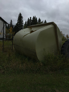 2000 gal plastic tank