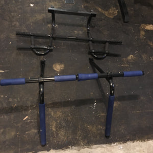 Chin up bars